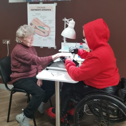 Социальные дни - гигиенический маникюр для членов ВОИ Московского района